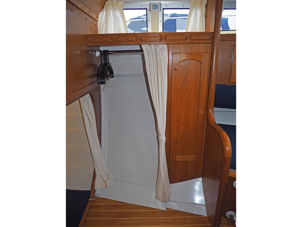 Cabin en avant, H&eacute;bergements